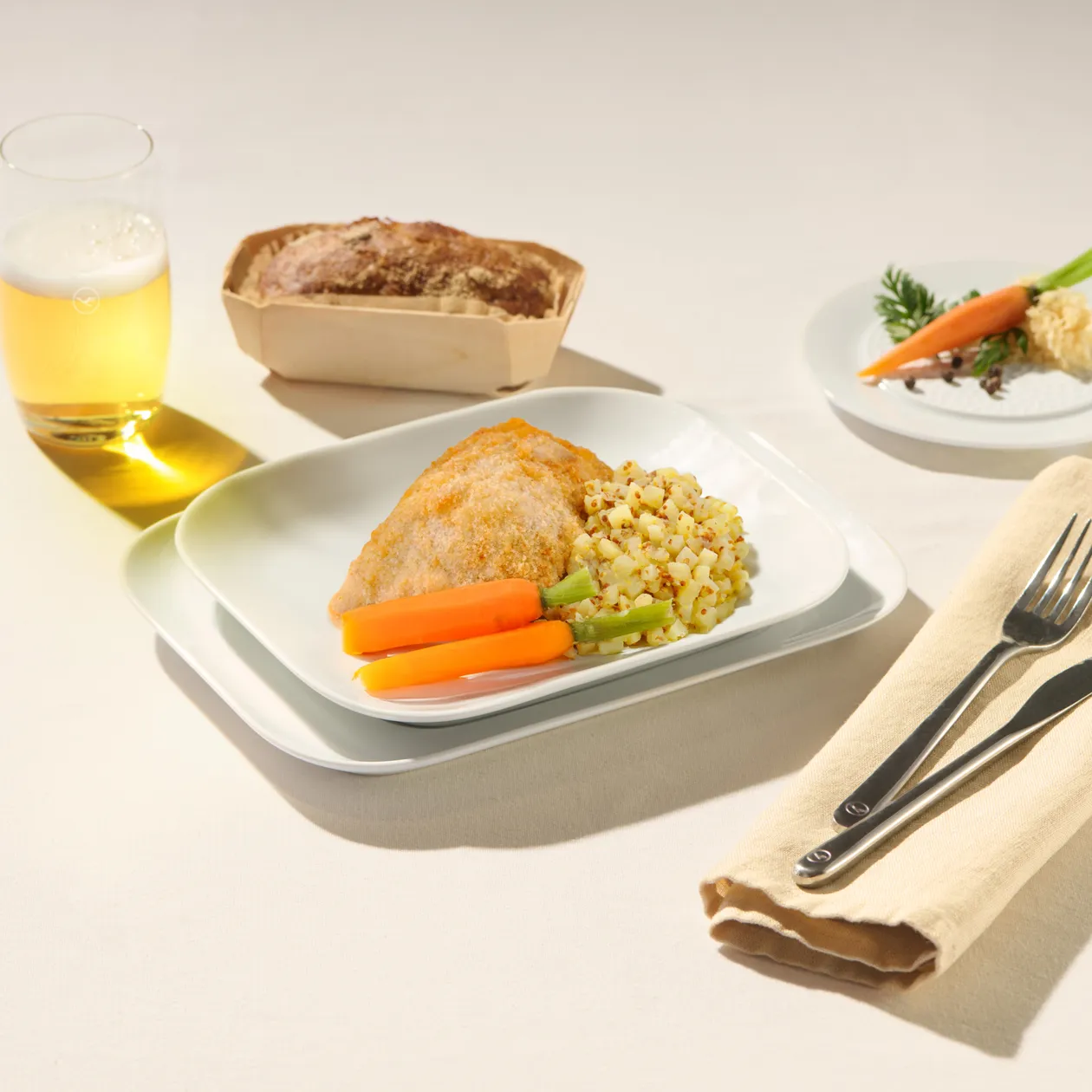 Poulet frit classique aux canneberges et pommes de terre à la moutarde