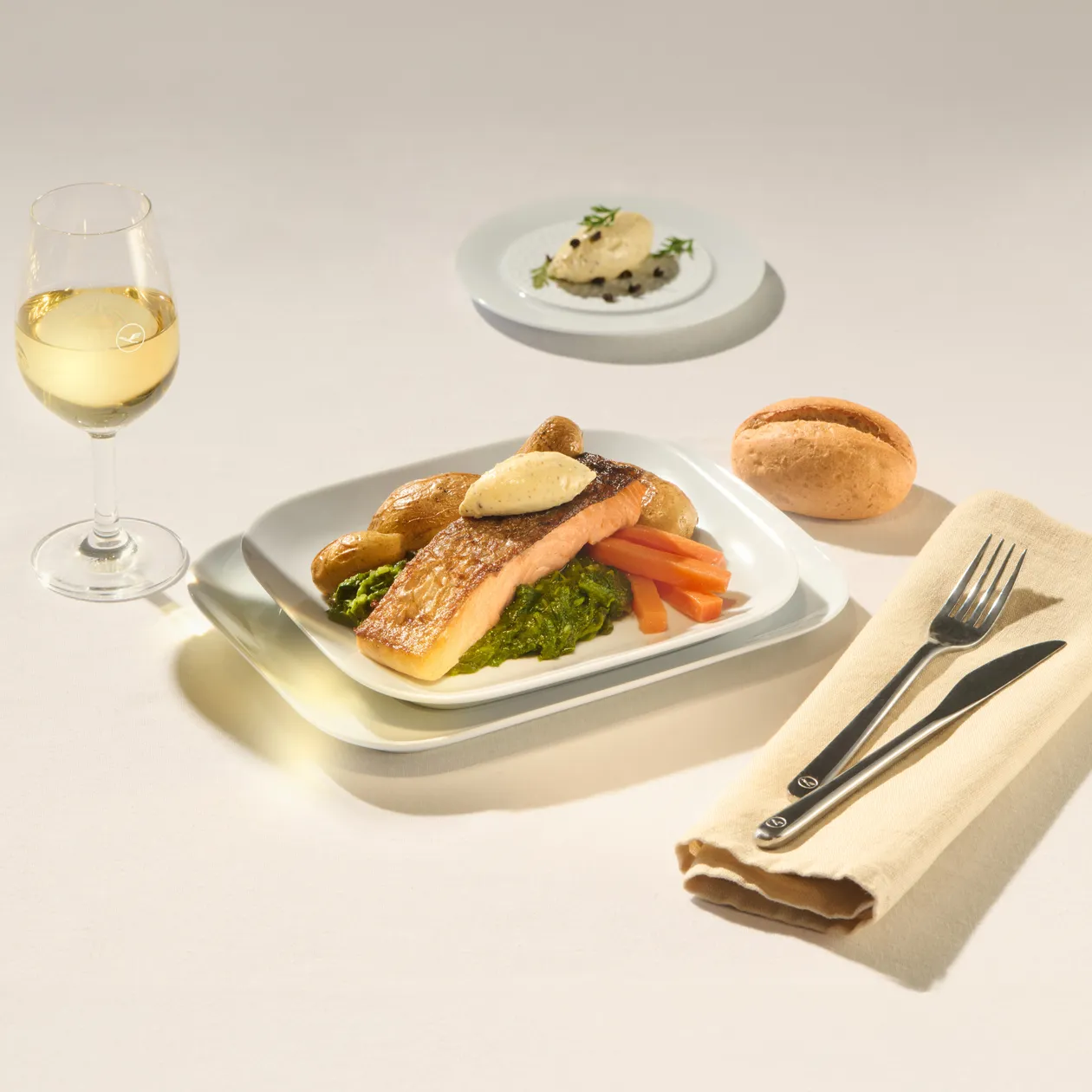 Lachs an gerösteten Drillingen und Szechuan-Butter