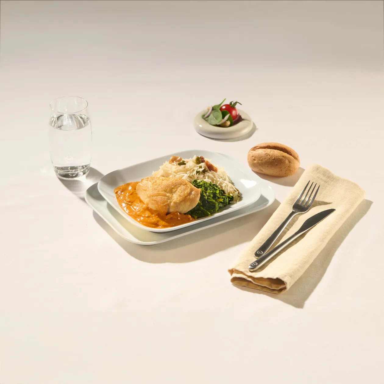 Corn-fed Chicken in Tikka Sauce, Spinach Leaves, Basmati Rice with Raisin and Cashew Nut